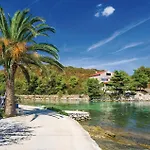 別荘 Pet Friendly In Žman