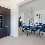 別荘 Pet Friendly In Žman